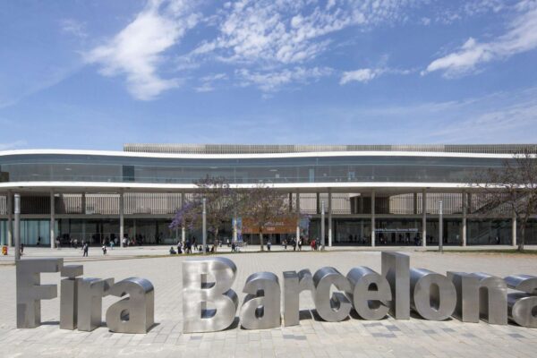 Russian English interpreter Barcelona